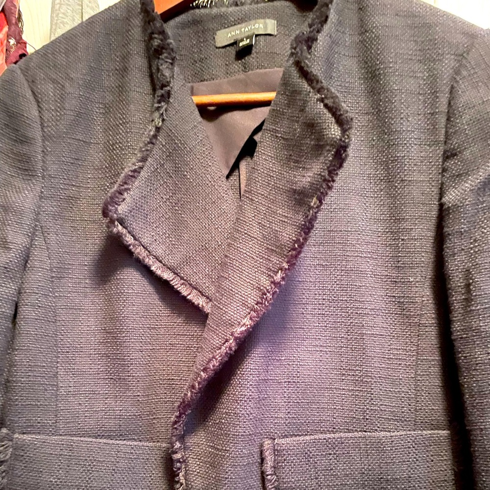 New NWOT LOFT Black blazer - Size Large
